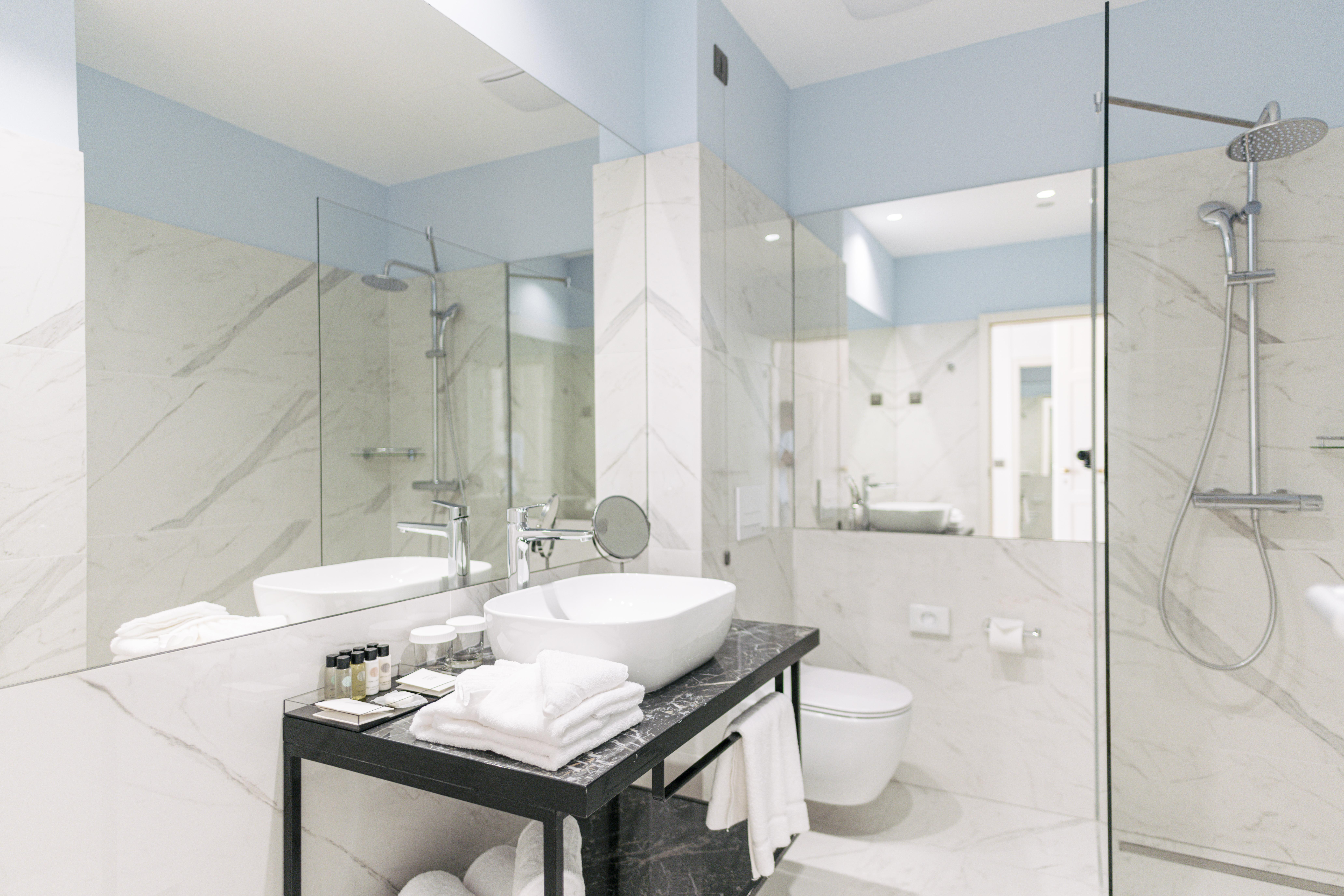 Hotel Miramare Crikvenica Eksteriør billede Bathroom